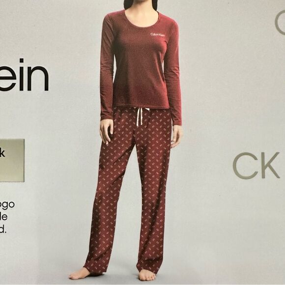 CALVIN KLEIN LOGO SOFT STRETCH LONG SLEEVE CREWNECK TOP & PANT PJ SET LARGE NWT - Picture 1 of 6